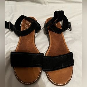 TOMS Camilia Women’s Suede Sandals, Black, Size 10W